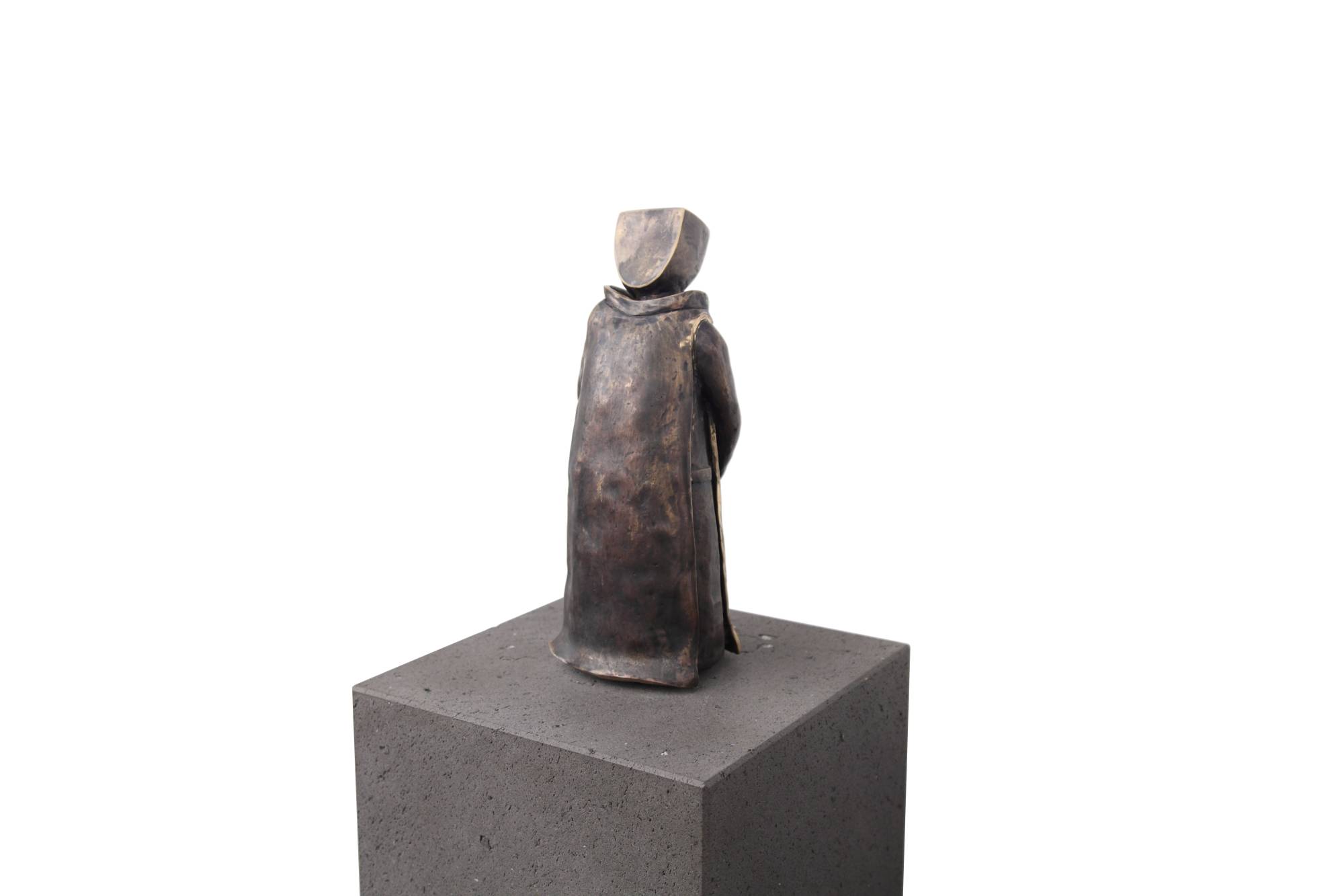 Benediktiner 1 Serie KörperHaltungen III 2020 Bronze 36 x  14 x  12 cm